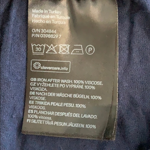 3/$25 🛍 H&M Navy Blue Pajama Shorts - Picture 5 of 8